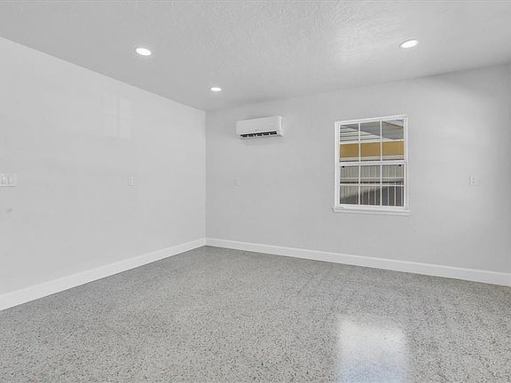4th image of 119 147th Ave E