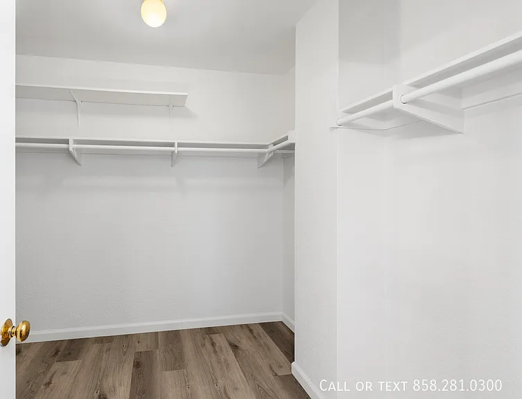 13327 Entreken Ave — Photo 21
