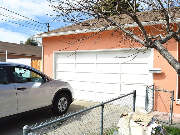 3rd image of 5411B Saint Mark Ave