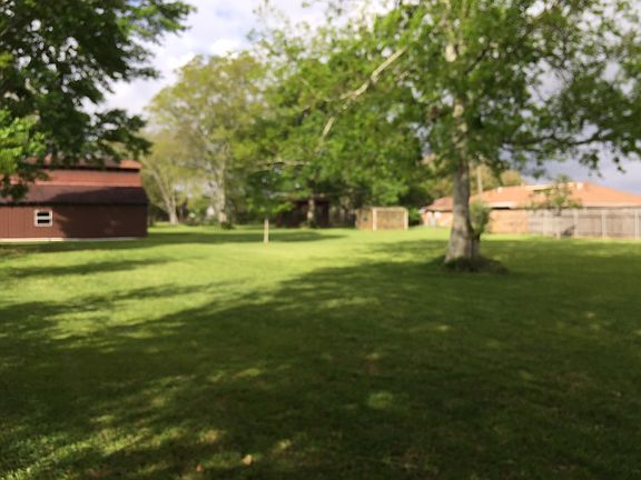 5th image of 218 Estate Dr