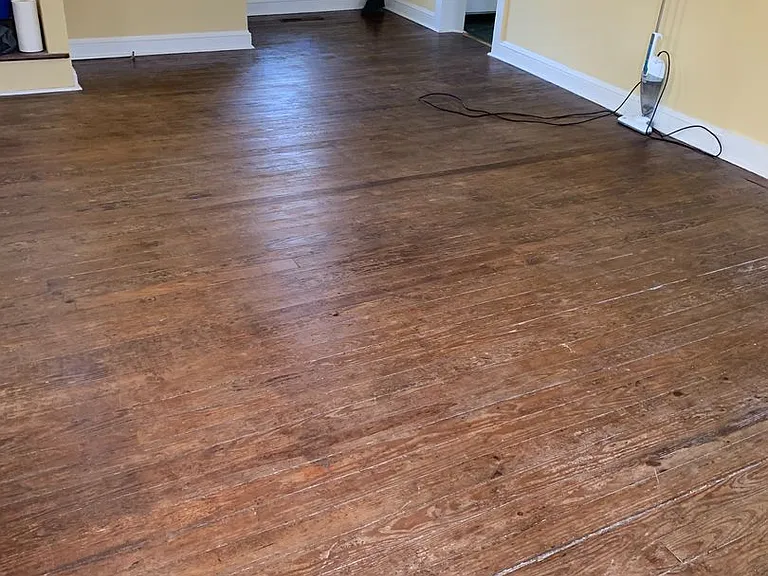 1002 Fisher St — Photo 5