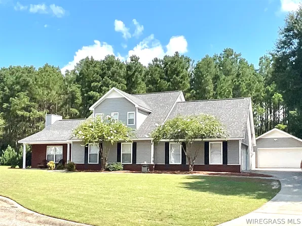108 Courtland Dr, Enterprise, AL 36330