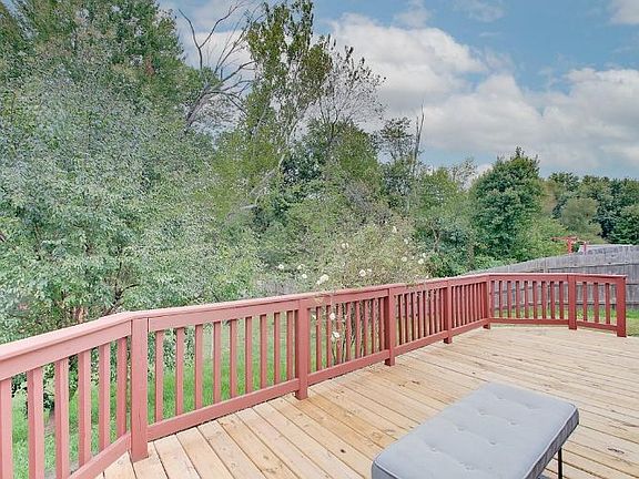 3rd image of 2510 Pinebark Dr