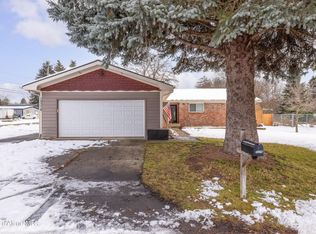 10378 N Bateman St, Hayden Lake, ID 83835