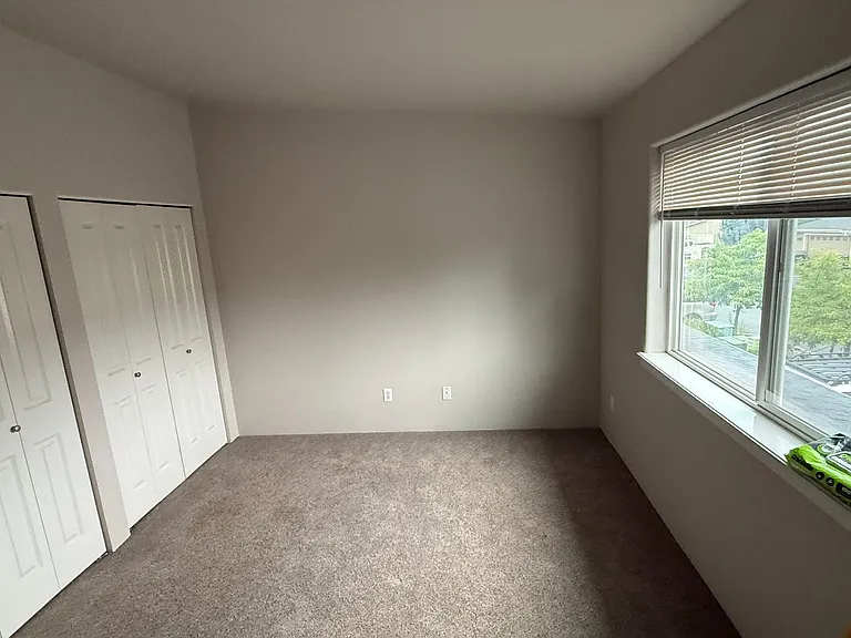 6446 N Descartes Dr — Photo 11