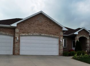 5118 Sweet Water Cir, Waterloo, IA 50701