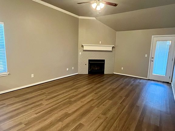 3rd image of 10809 NW 117th Pl