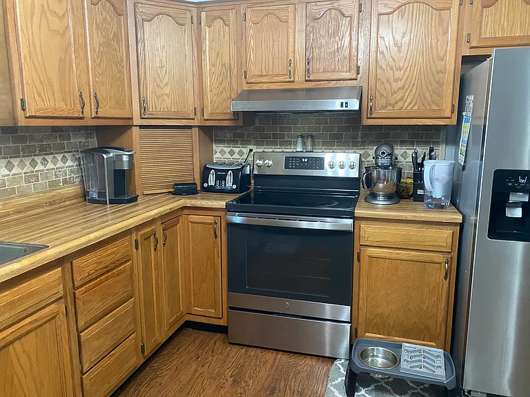 689 Apple Blossom Ln — Photo 53