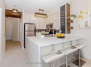 220 Burnhamthorpe Rd W #1106, Mississauga, ON L5B 4N4