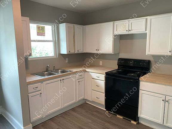 2nd image of 4717 Terrace S