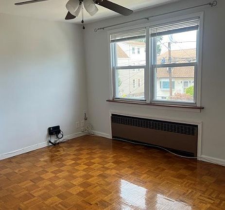 5th image of 198 Banta Ave Floor 2