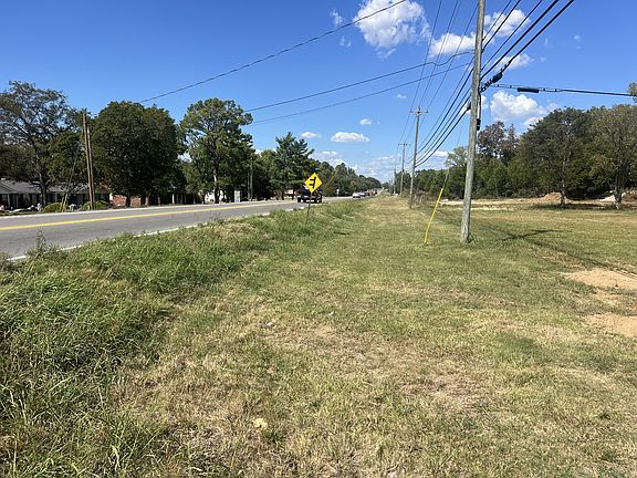 2nd image of 65 Rutledge Ln