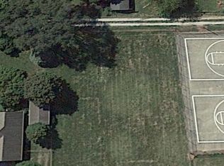 205 S G St, Tilton, IL 61833