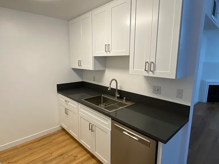 11225 La Maida St #2 — Photo 8