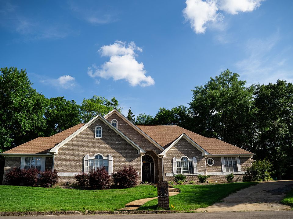 1st image of 2022 Hummingbird Ln