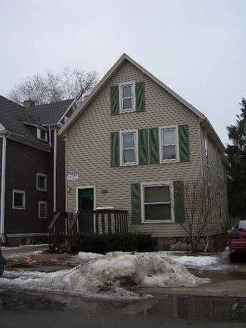 1218 Washtenaw Ct