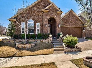 818 River Oak Ave, Euless, TX 76039