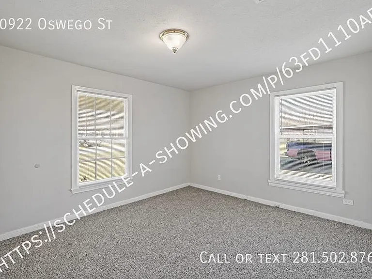 10922 Oswego St — Photo 4