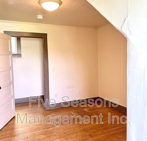 76 N Union St #7 — Photo 11