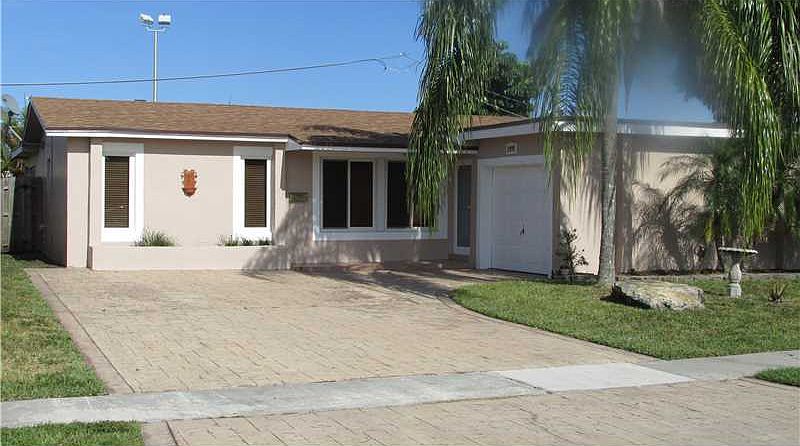 1st image of 1990 NW 91st Way