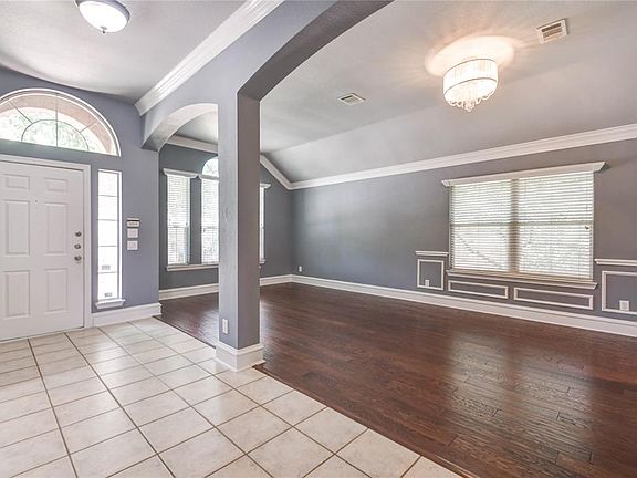 2nd image of 3005 Great Southwest Dr