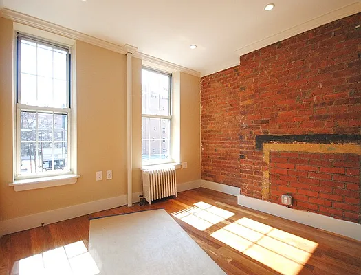 Rented by Bold New York | media 34