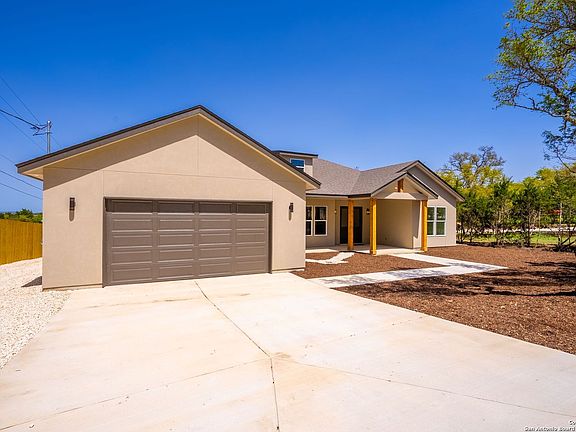 3rd image of 9903 Scenic View Dr
