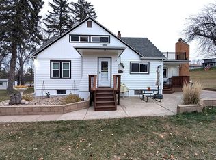 2830 Falls Dr, Rapid City, SD 57702