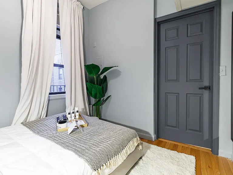 885 9th Ave #5G — Photo 5