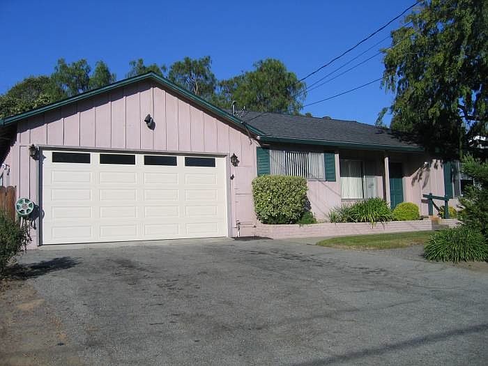1st image of 211 Hillsdale Way