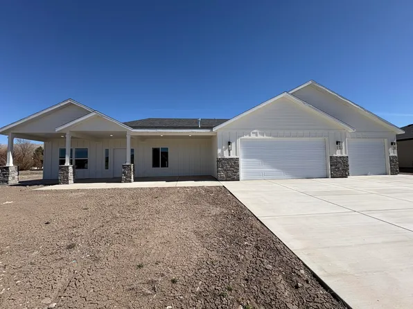 672 N Kaycie Ln, Panguitch, UT 84759