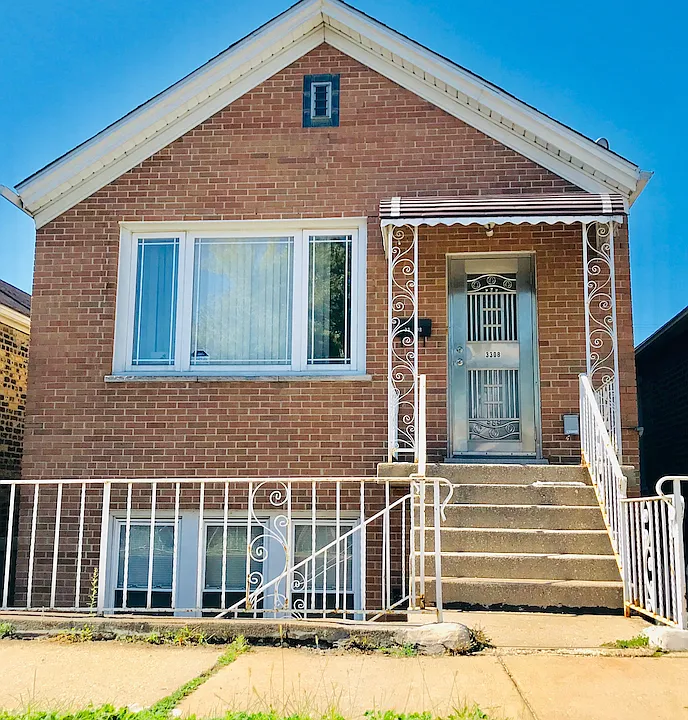 3308 S Hoyne Ave #2F
