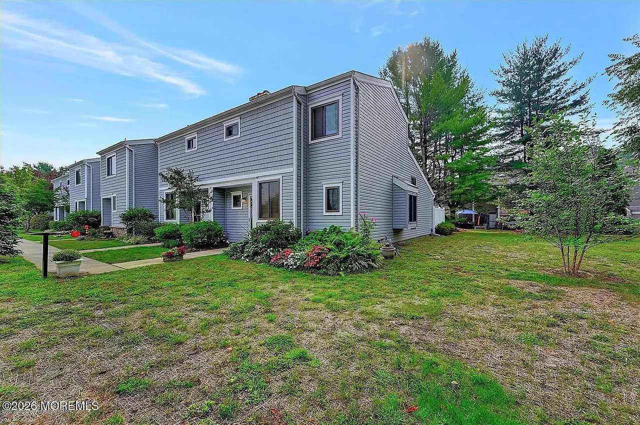 2 bed, 1.5 bath, $3,600 — Photo 1