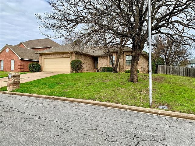 2nd image of 7629 Jamie Renee Ln