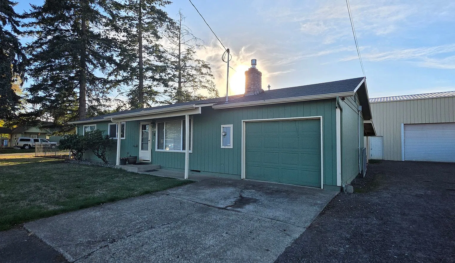 710 Goucher Street, Amity — Photo 1
