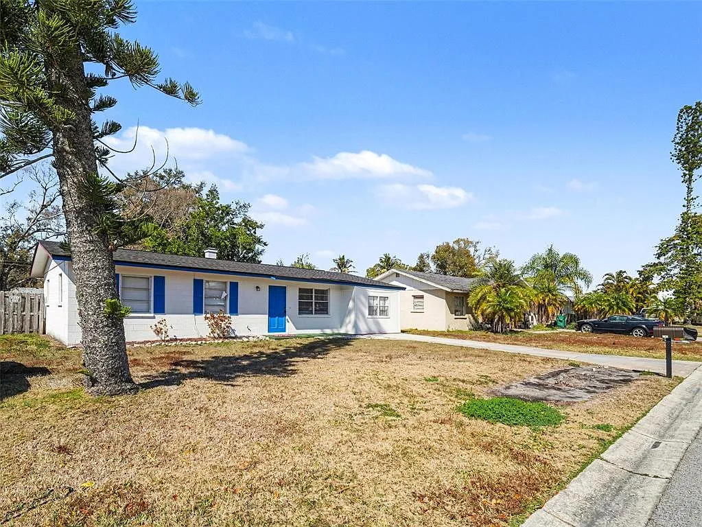 Building Photo - 1207 22nd Ave W