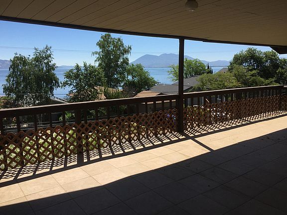 2nd image of 2741 Lakeshore Blvd