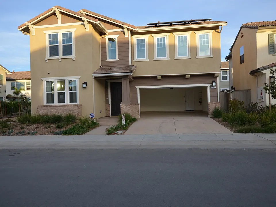 1005 Sea Glass Way