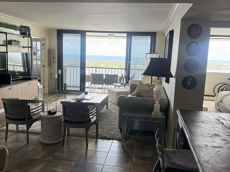 OPEN CONCEPT