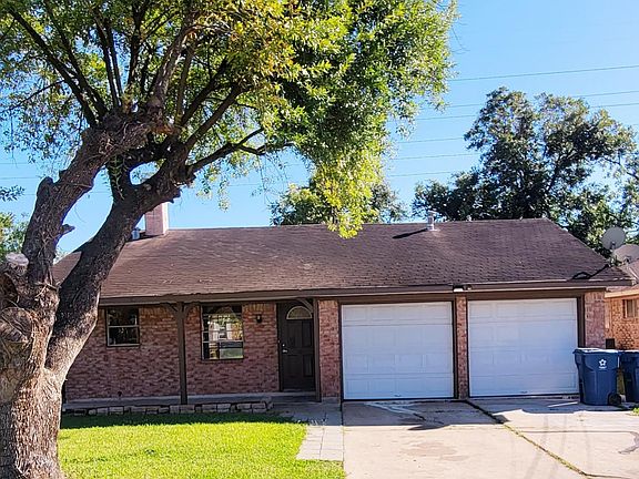 2nd image of 910 Avenue N