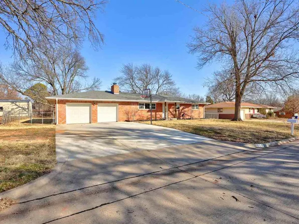 624 W Arapaho Ave, Stillwater, OK 74075