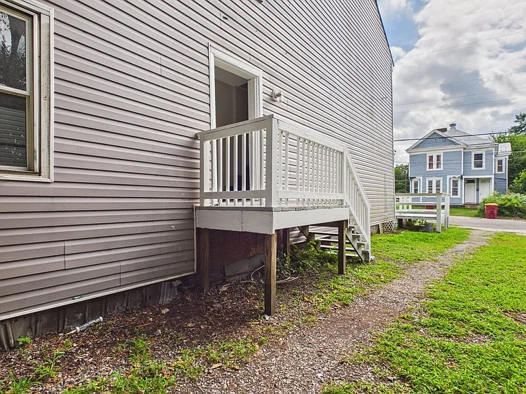 529 Harrison St #A — Photo 4