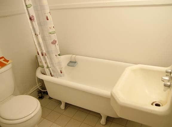 2nd image of 100 Wentworth Ave #2