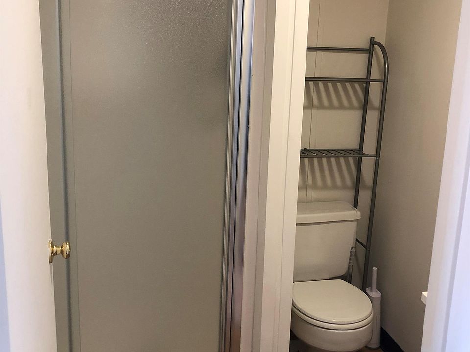 1st image of 14 E Lancaster Ave #1