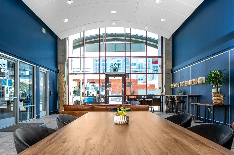 Aqua Via Apartments — Photo 3