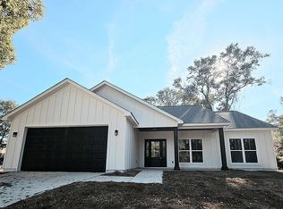 230 Rollingwood Dr, Carriere, MS 39426