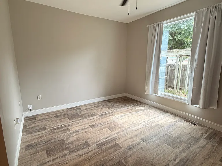 1103 N Jackson Ave #2 — Photo 6