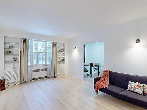 3rd image of 13800 Fairhill Rd APT 203