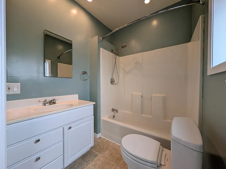 1022 Oakes Ave #A — Photo 12