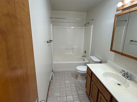 3rd image of 1291-1297 Lake Charles Ave